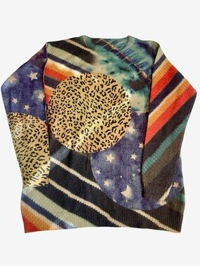 Multicolor Graphic Crewneck Sweater with Leopard Circle